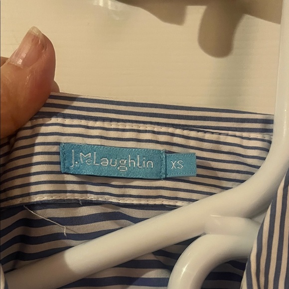 J. McLaughlin Navy and White Striped Women’s Shirt - Picture 2 of 7